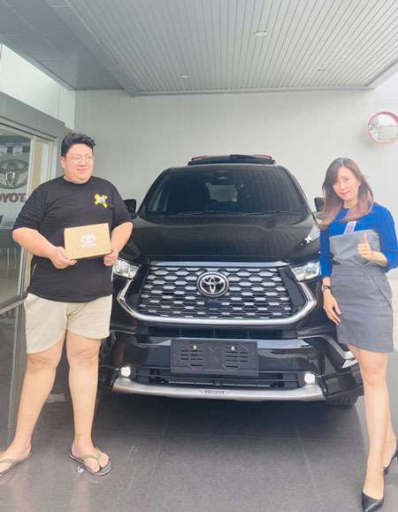 sales toyota tangerang selatan