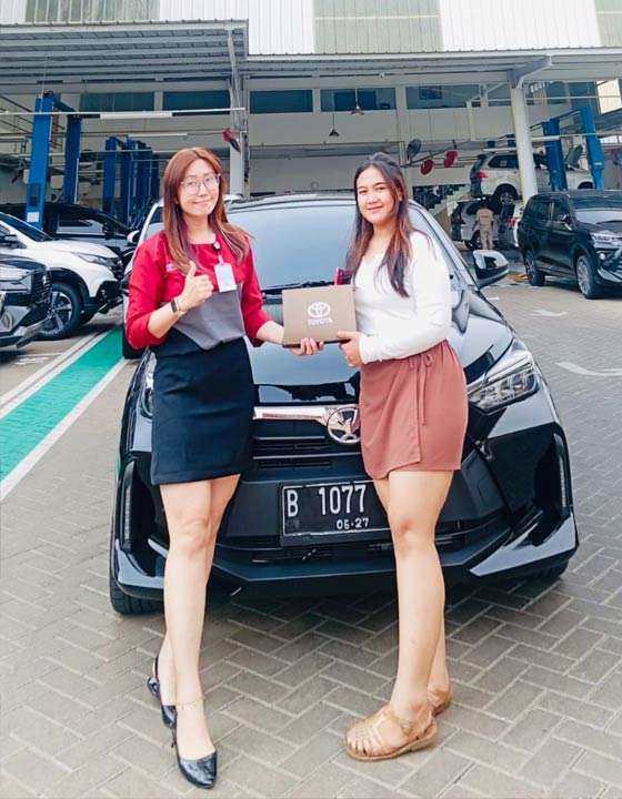 sales toyota tangerang selatan